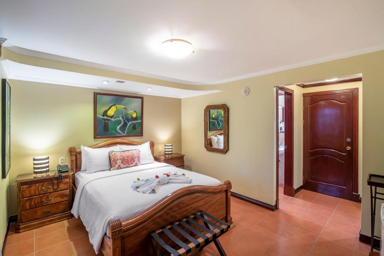 Hotel Casa Roland Golfito Resort Quarto foto